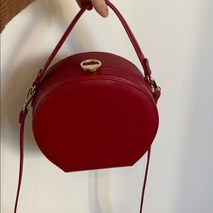 small circle Zara purse